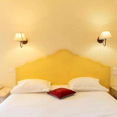 Western Le Paradou Sud. 3* Avinhão