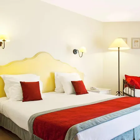 Golden Tulip Le Paradou