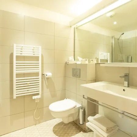 Golden Tulip Le Paradou Avignon